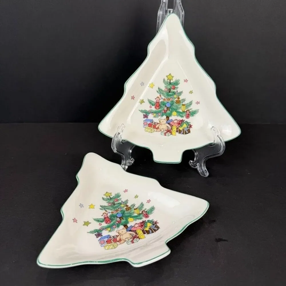Set of 2 Nikko Happy Holidays Christmas Tree Shaped Dishes 6.5